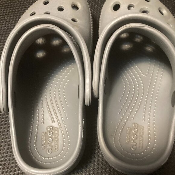 CROCS Classic Clog Kids size 11 Non slip grey - Picture 6 of 7